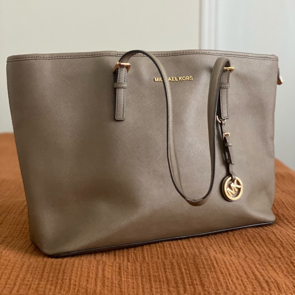 Michael Kors Jet Set Travel Tote